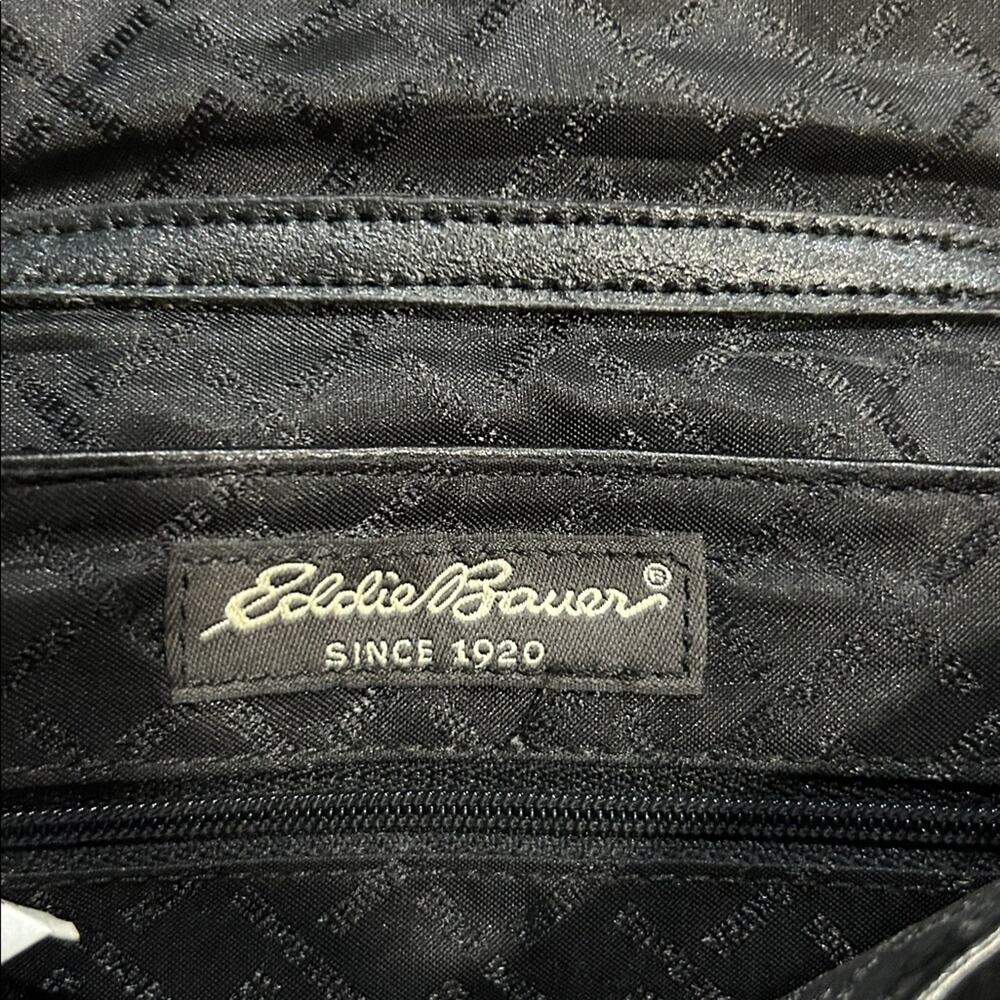 Woman’s Eddie Bauer Black Leather Bag - Picture 7 of 9